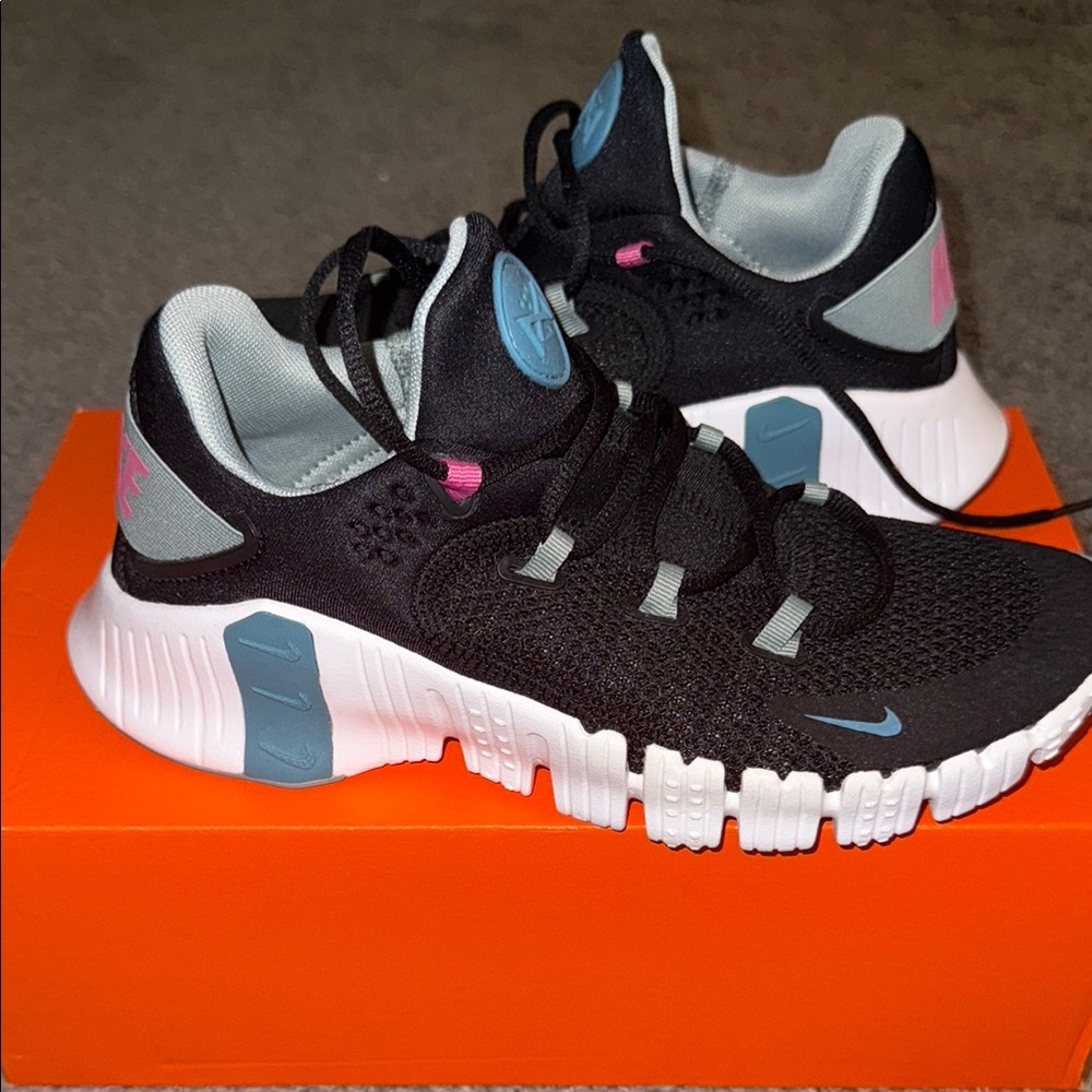 Nike  Metcons - Black and Pink Sneakers - New Never Worn